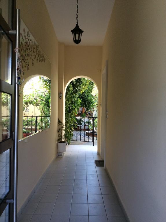 Studios Nopi-Zoi Skiathos Town Exterior foto
